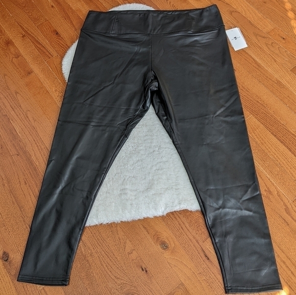 7fam leather look faux vegan leggings black 3x plus - Picture 3 of 11